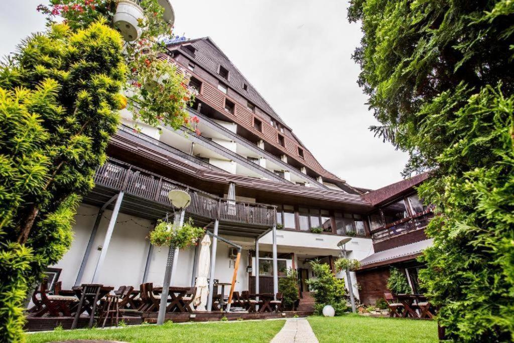 Alpin Resort Apartments Deluxe 2406 Poiana Brasov Exteriör bild